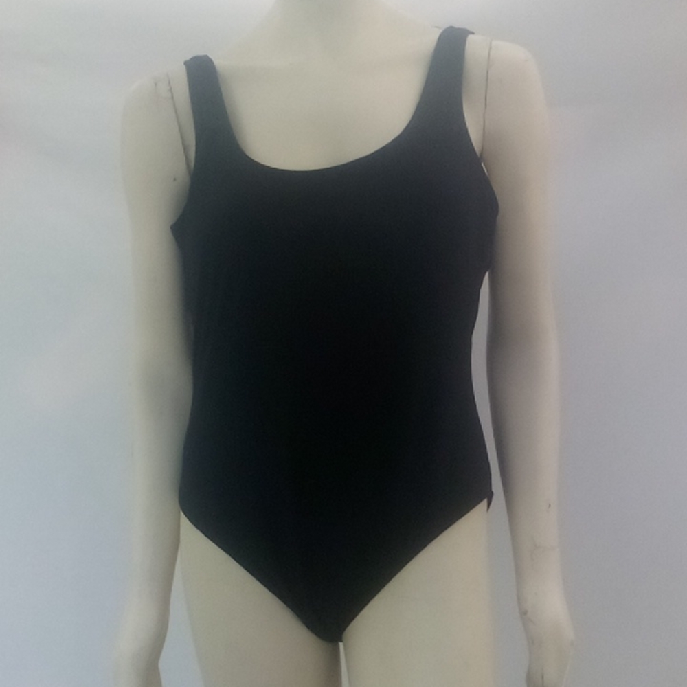 NWOT jr's.  "No Boundaries" solid black 1pc. Bathingsuit